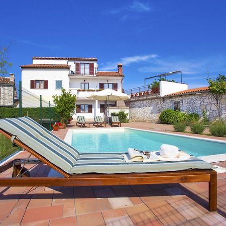 Holiday Home Elvis, Village Kujici Hreljići エクステリア 写真