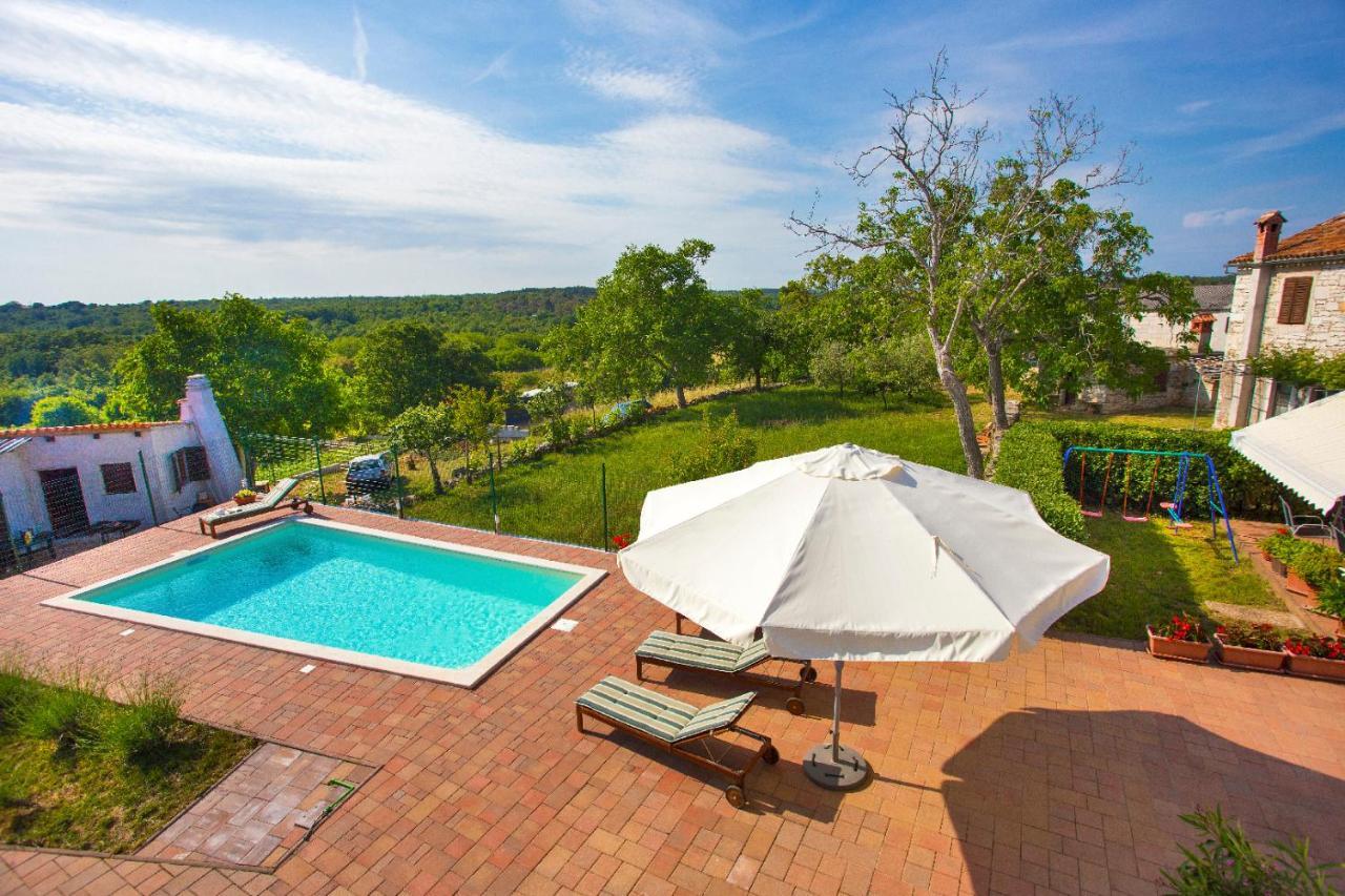 Holiday Home Elvis, Village Kujici Hreljići エクステリア 写真
