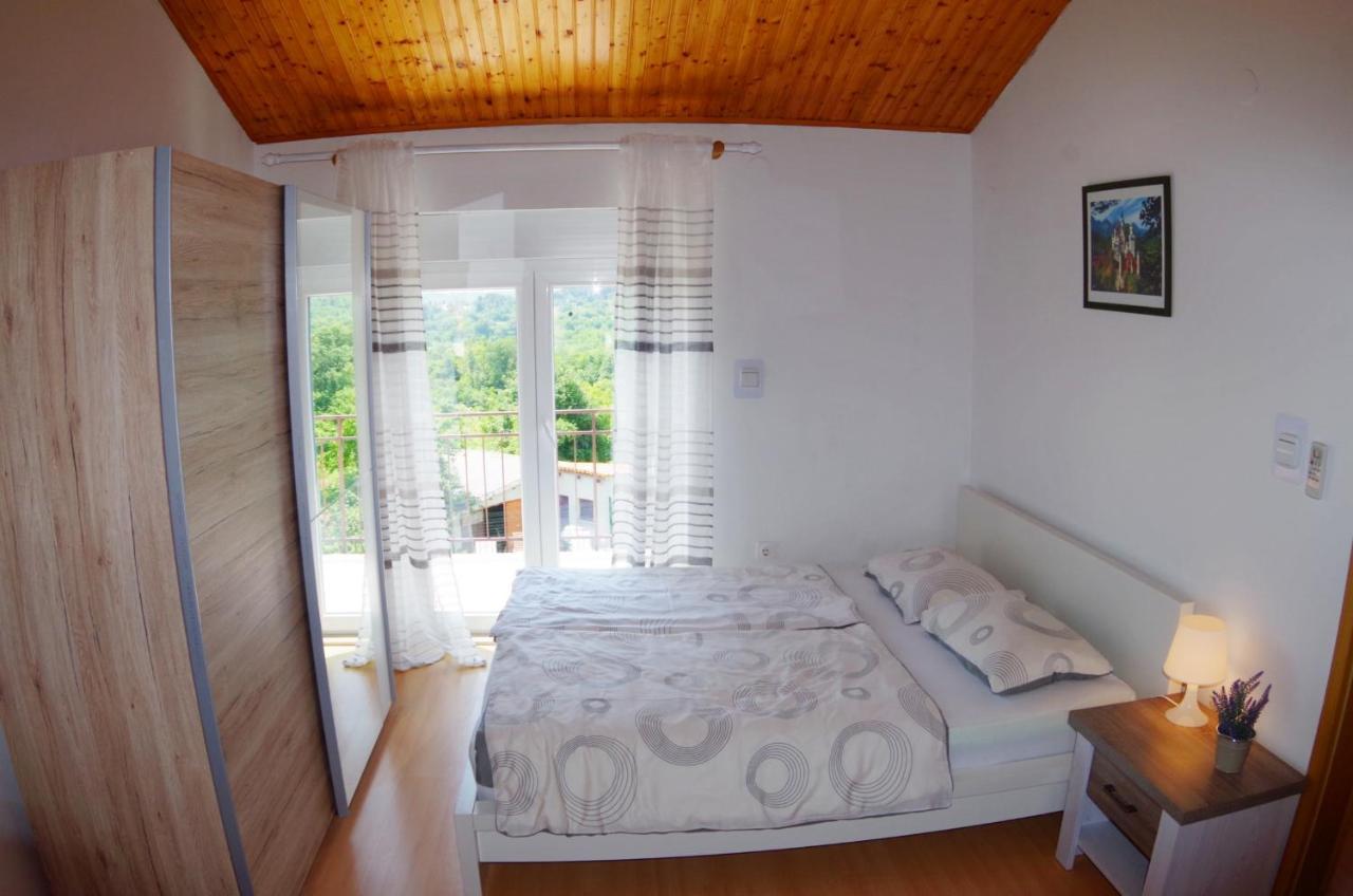 Holiday Home Elvis, Village Kujici Hreljići エクステリア 写真