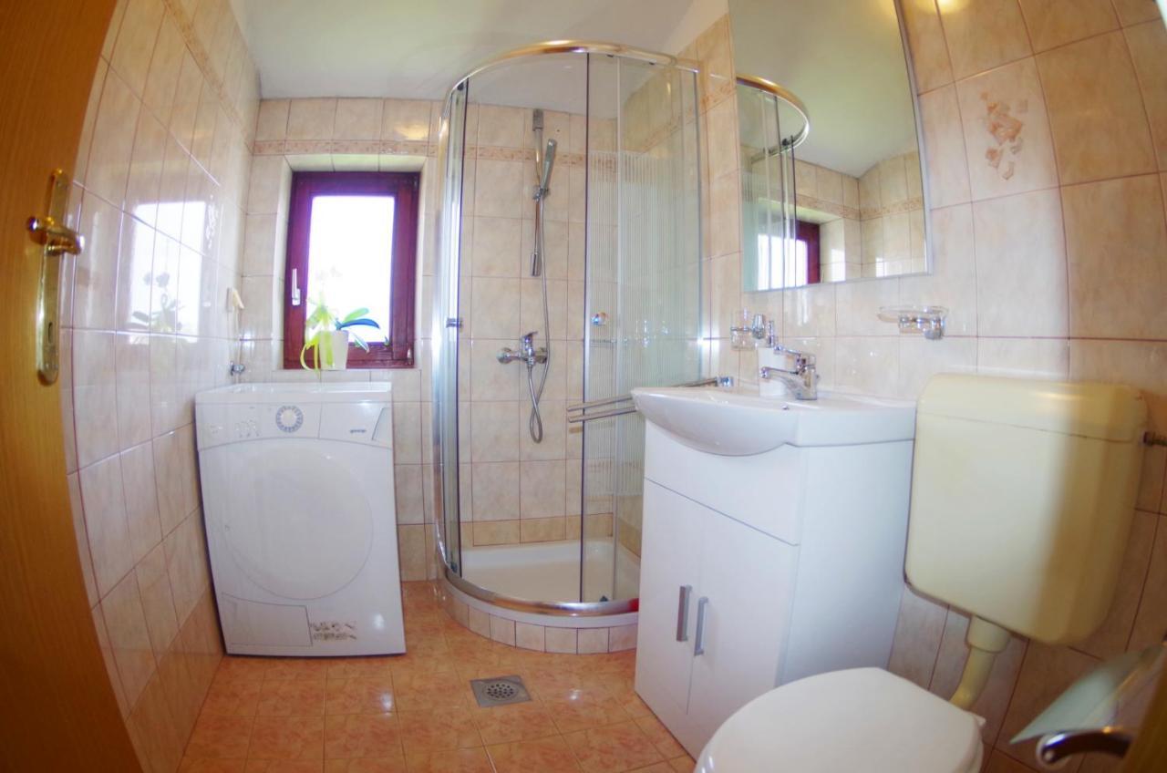 Holiday Home Elvis, Village Kujici Hreljići エクステリア 写真